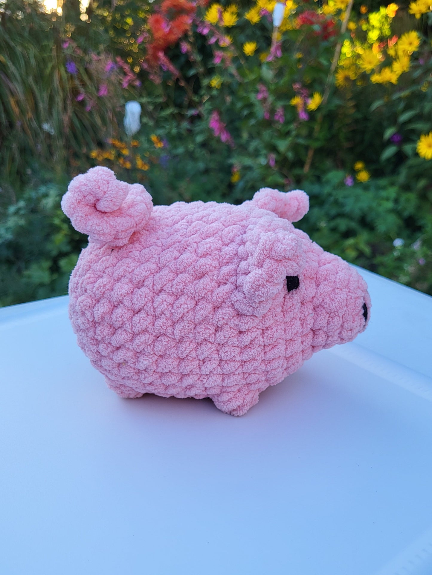 Crochet pig