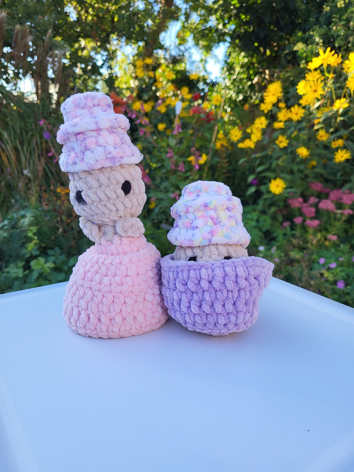 Cup Cake Transforming Doll